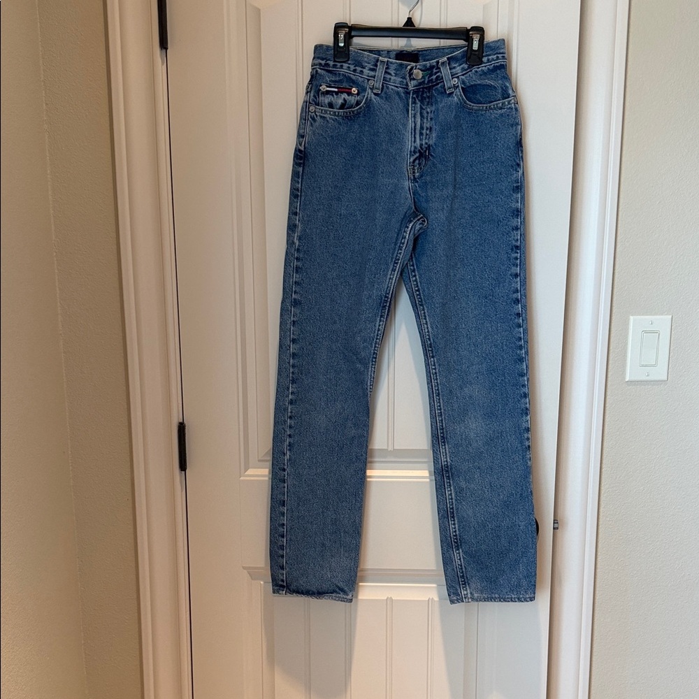 Classic Tommy Hilfiger Blue Straight-Leg Jeans